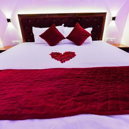 Hotel Rj Patna  Dış mekan fotoğraf
