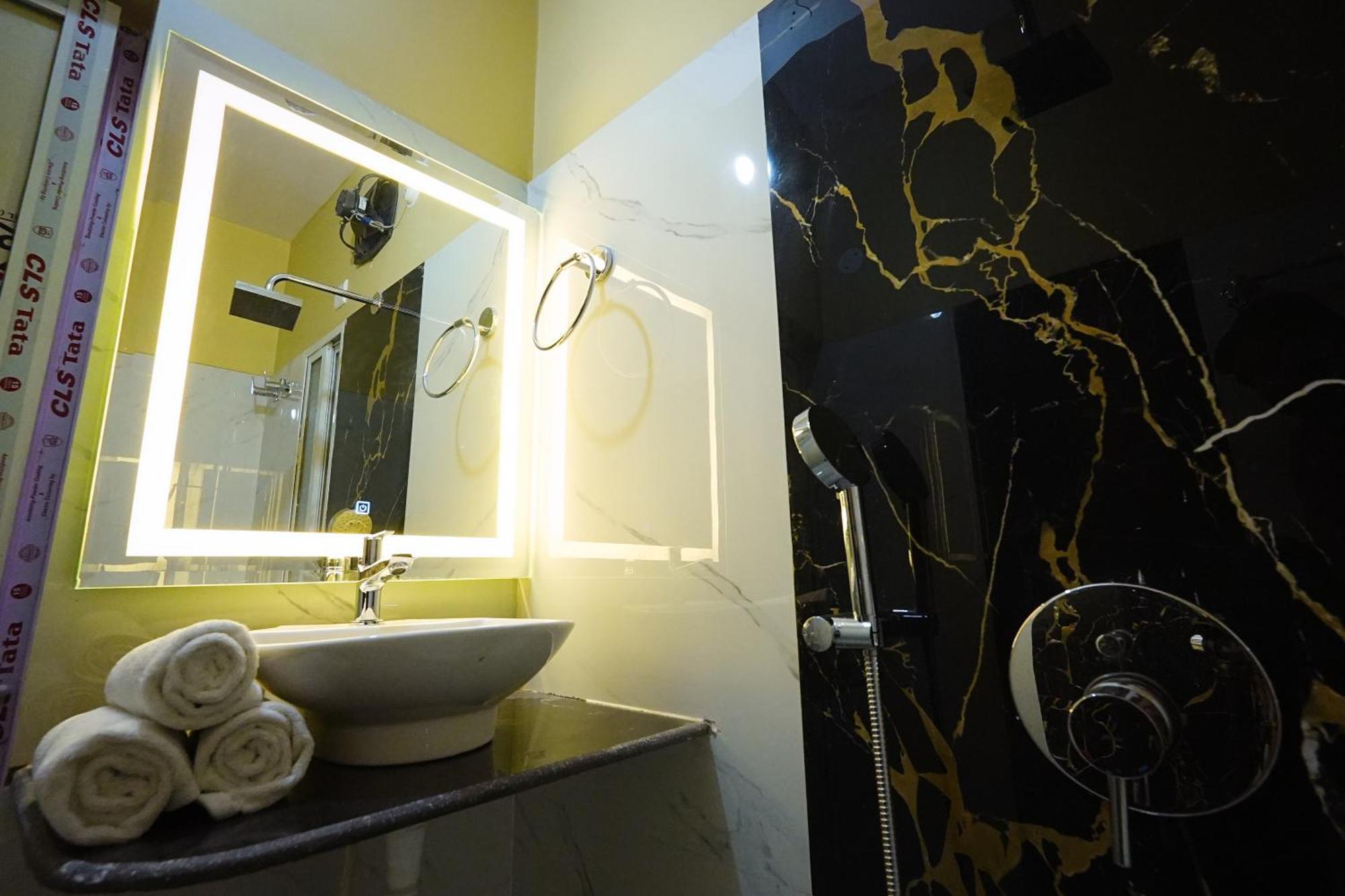 Hotel Rj Patna  Dış mekan fotoğraf